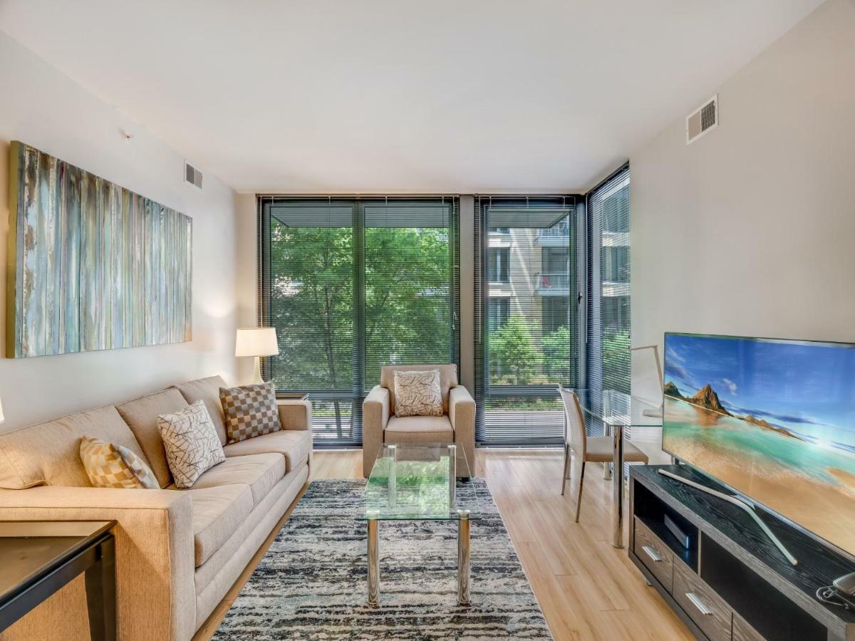 Global Luxury Suites In Downtown Bethesda Room photo